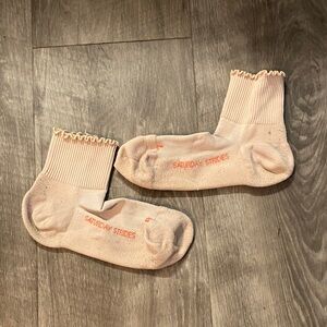 Women's Peach Ruffle Running Socks